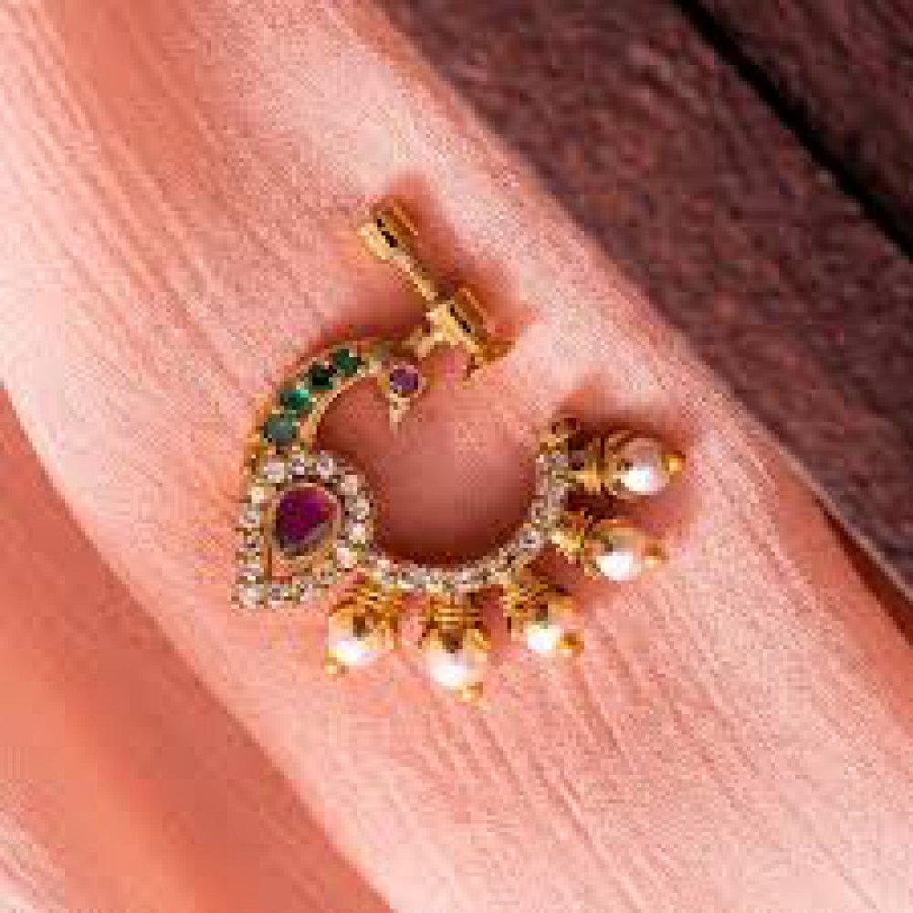 Designer Nose Pin